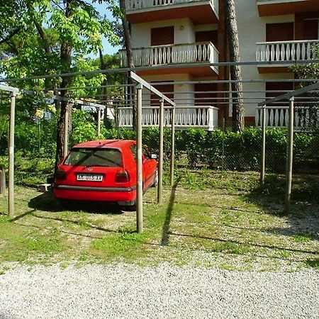 Lignano Pineta With Air Conditioning&Washing Machine Daire Lignano Sabbiadoro Dış mekan fotoğraf