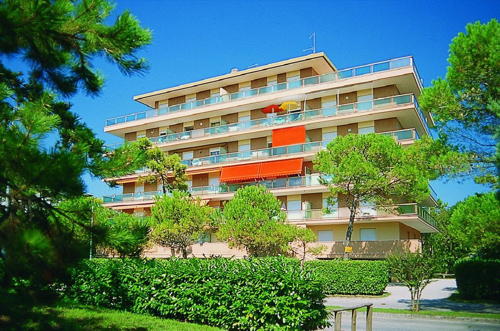 Lignano Pineta With Air Conditioning&Washing Machine Daire Lignano Sabbiadoro Dış mekan fotoğraf